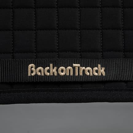 Back on Track Stijlvol dressuur zadeldek met innovatief design