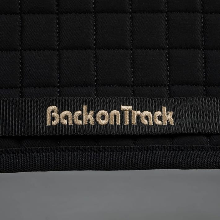 Back on Track Stijlvol dressuur zadeldek met innovatief design