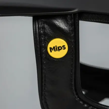 Back on Track rijhelm Caracas Mips