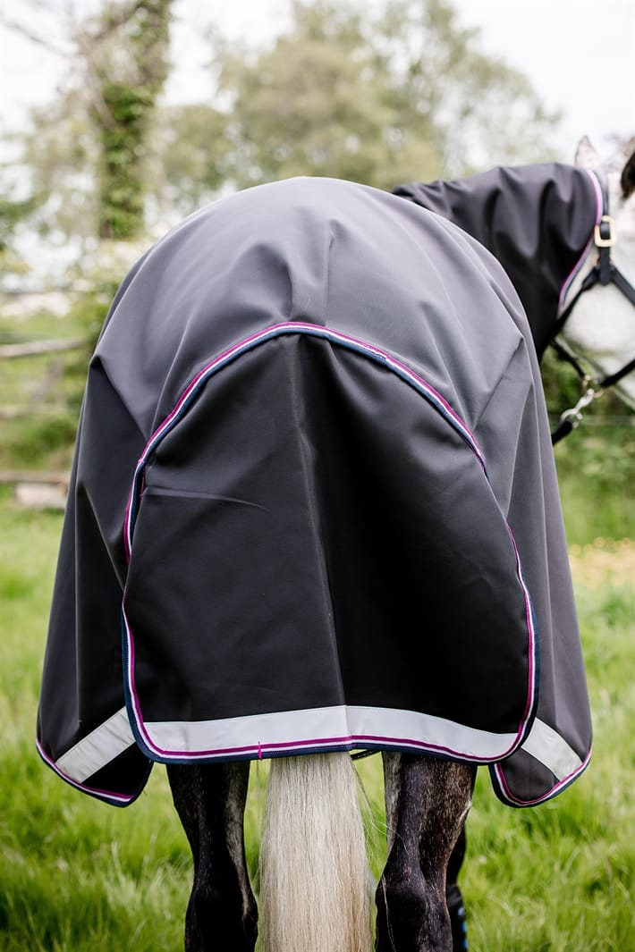 Horseware Rambo Supreme medium 1680D met Vari-Layer 250 gram
